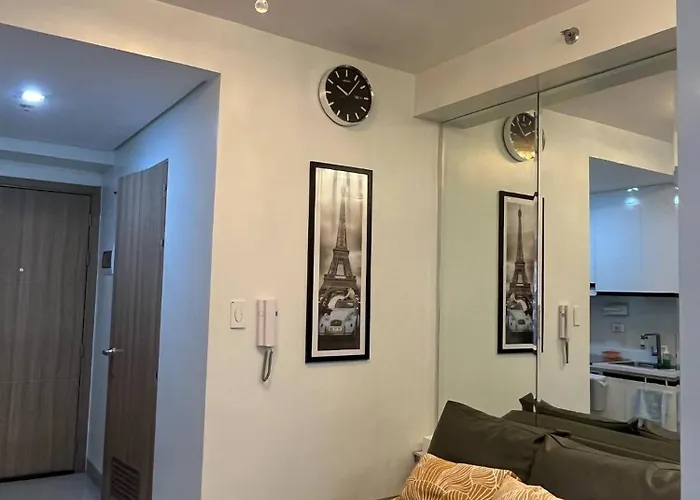 Overnight @ Shakhbot's Apartment